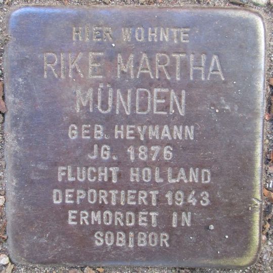Stolperstein en memoria de Rike Martha Münden