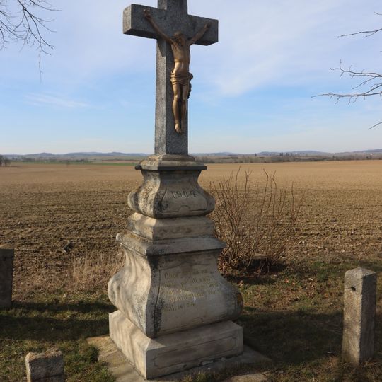 Kříž u cesty severně od Blatnice