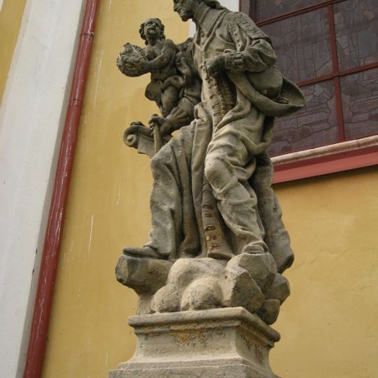 Socha svatého Jana Nepomuckého s palladiem