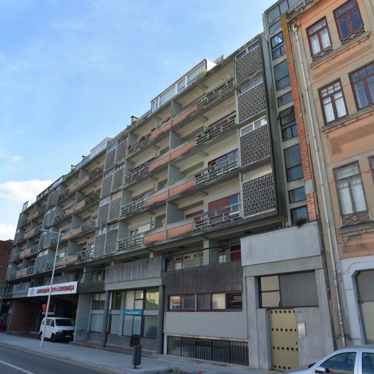 Bloco de Habitação Colectiva "Ouro"