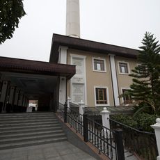 Kuyularonu Mosque