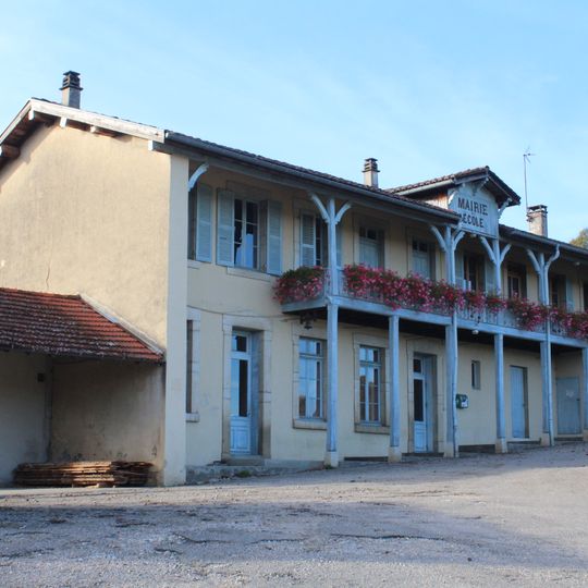 Former town hall of Rignat