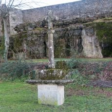 Croix de Mont-Saint-Jean