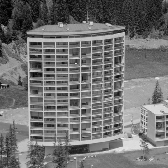 Hochhaus Super-Crans