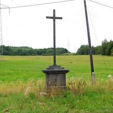 Kříž při silnici severně od Údrče