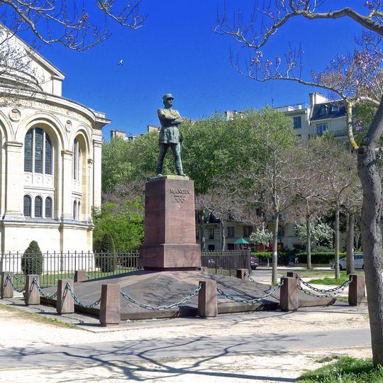 Monument au général Mangin