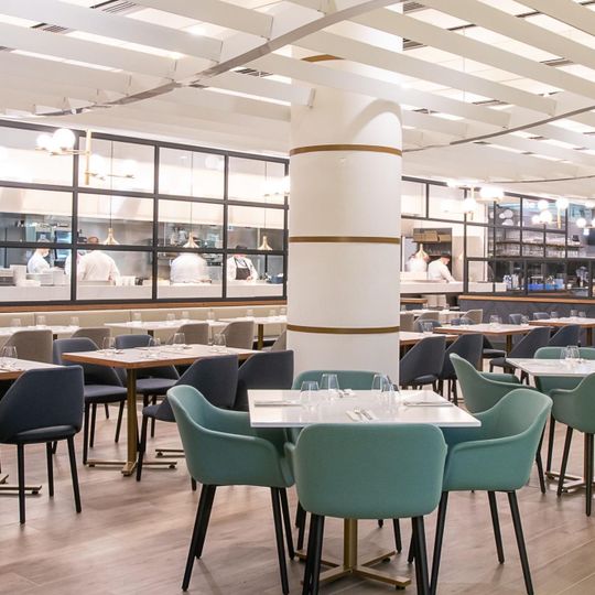 Wolfgang Puck Kitchen and Bar