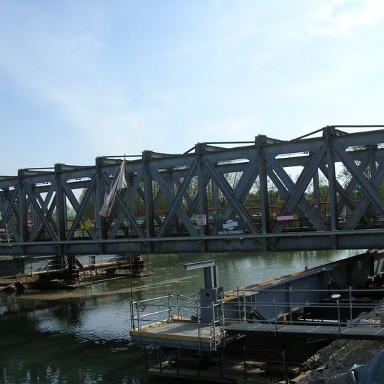 Pont routier sur la Seille