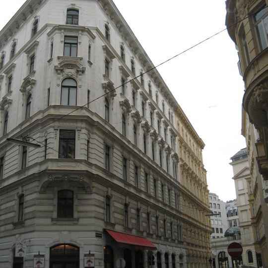 Wohn- und Geschäftshaus