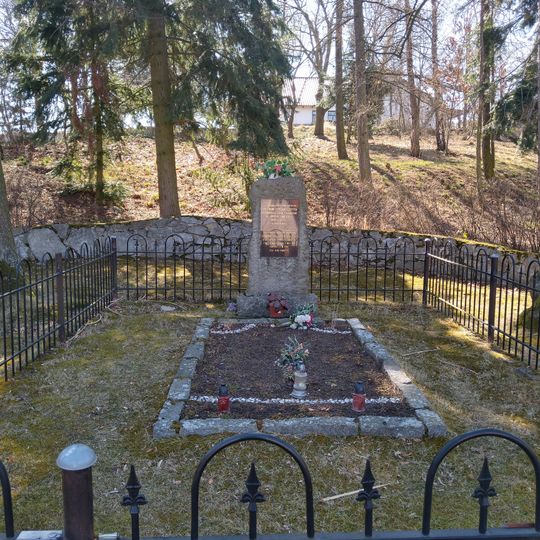 Pomník Vladimíra Sergjejeviče Sergjejeva