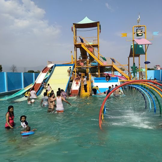 Hunny Wonderland Water Park