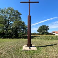 Croix monumentale de la Prairie de l'église souterraine