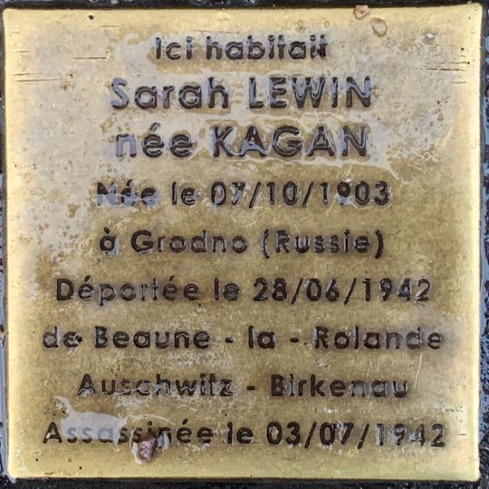 Stolperstein en memoria de Sarah Lewin
