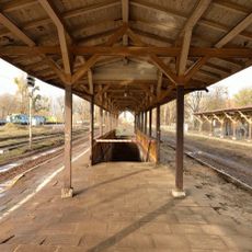 Wiata peronowa III na peronie 2