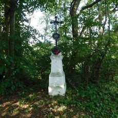 Kříž východně od Boliny