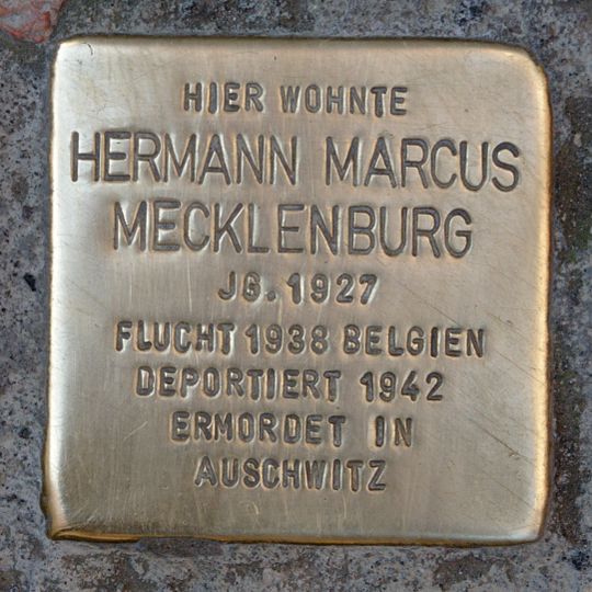 Stolperstein en memoria de Hermann Marcus Mecklenburg