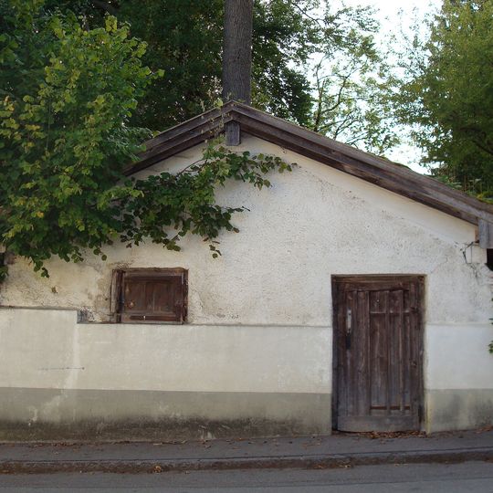 Ehemaliger Eiskeller