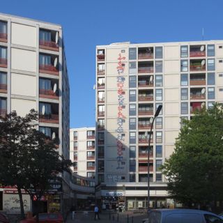 Kottbusser Straße 1–3