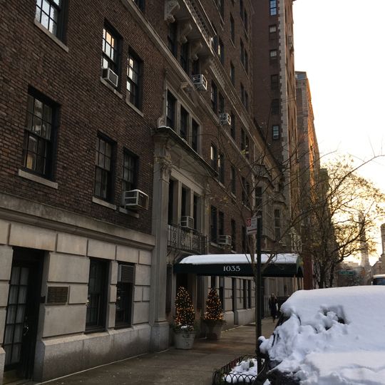 1035 Park Avenue