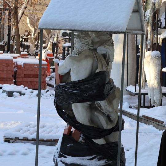 Скульптура «Похищение Прозерпины»