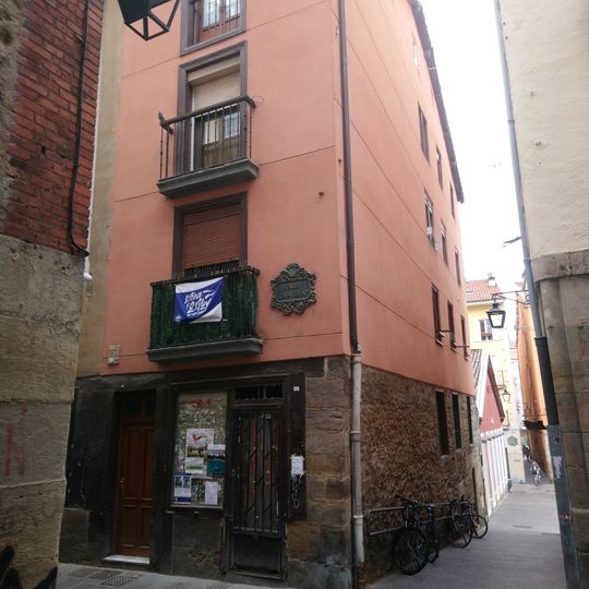 Casa Zapatería 27