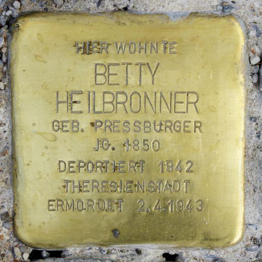 Stolperstein en memoria de Betty Heilbronner