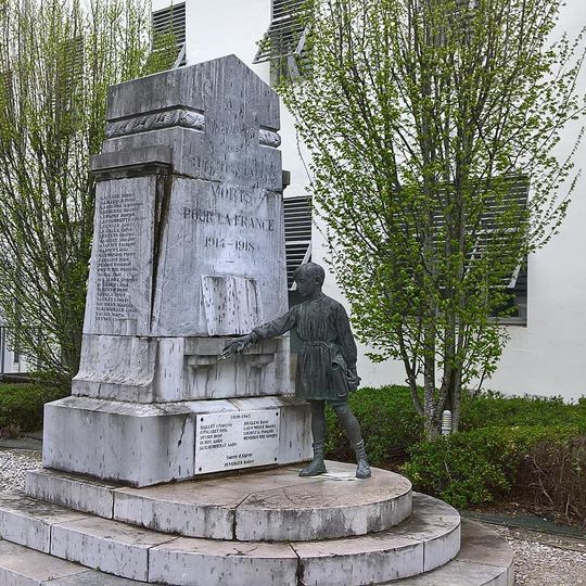 Monument aux morts des anciens instituteurs landais
