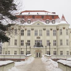 Leśnica Castle
