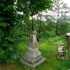 Kříž v jižní části Krasoňova