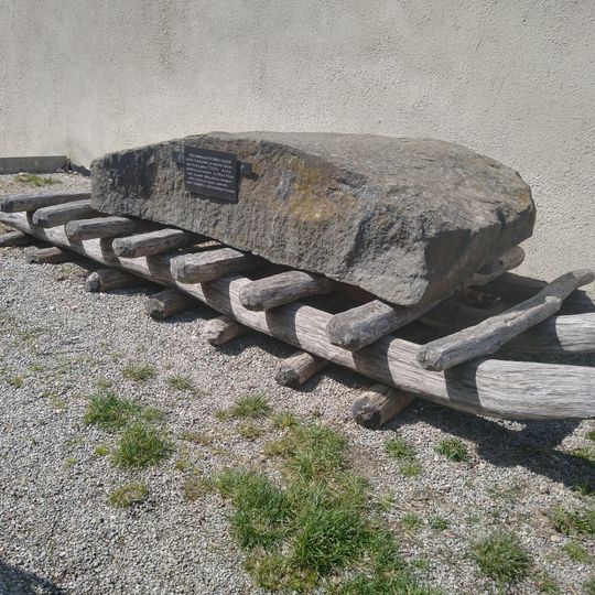 Pomník přepravy kamene přes rybník Svět