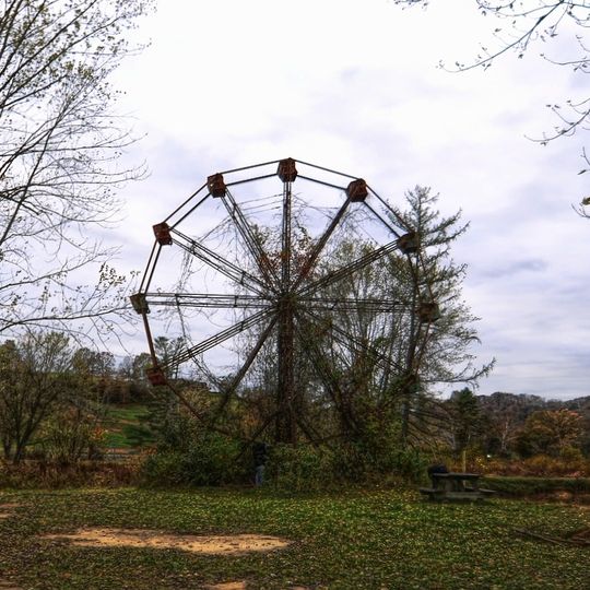 Lake Shawnee Amusement Park