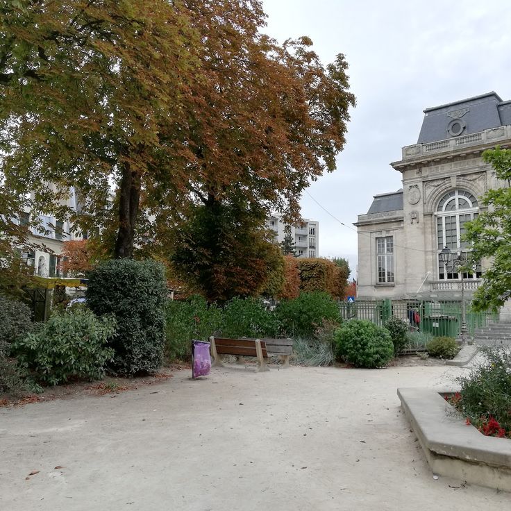 Square du Théâtre du Garde Chasse