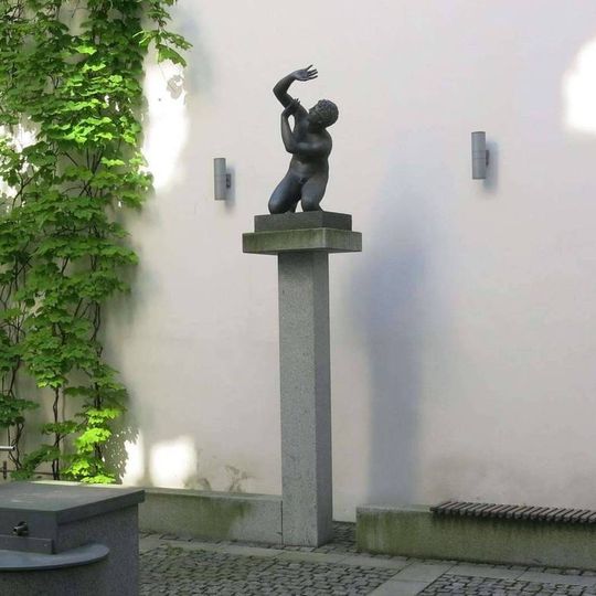 Socha jinocha Ilionea v Renesančním dvorku v Klatovech