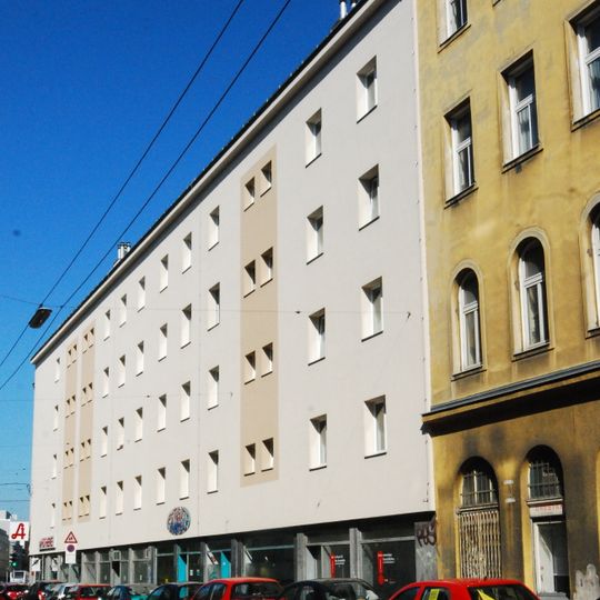 Gemeindebau Schönbrunner Straße 195, Vienna
