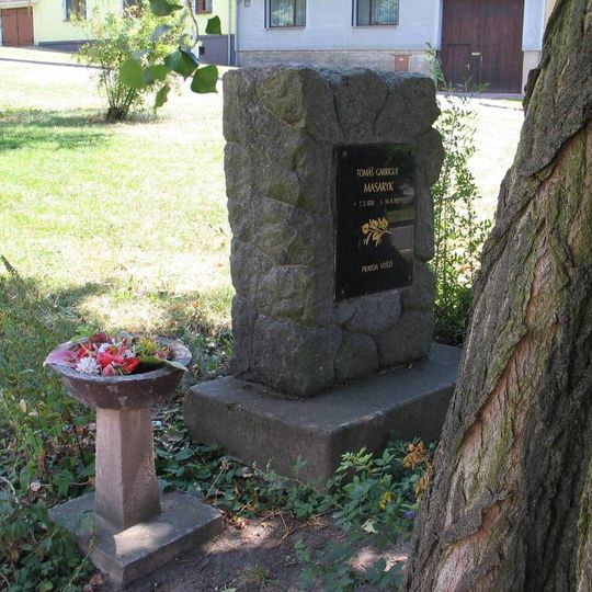 Pomník T.G. Masaryka v Srbech u Tuchlovic