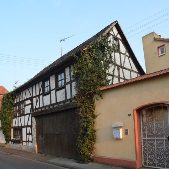 Pfarrgartenstraße 6