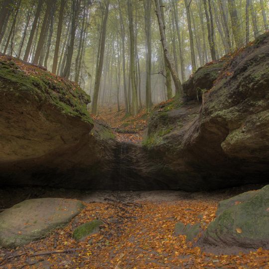 Tobelschlucht mit "Hohlem Stein"