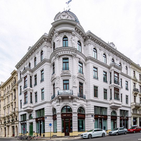 Wohn- und Geschäftshaus Dittrichring 2