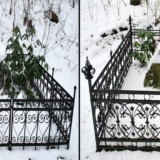 Pamětní desky v lomu Rozkoš