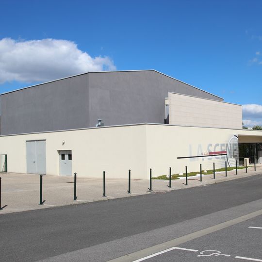 La Scène in Limours