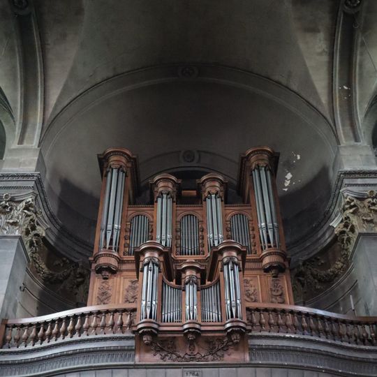 Orgue de tribune de l'église Saint-Pierre