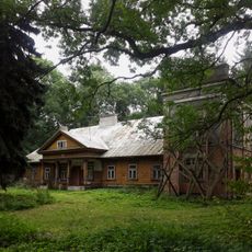 Zespół dworski w Ługowie