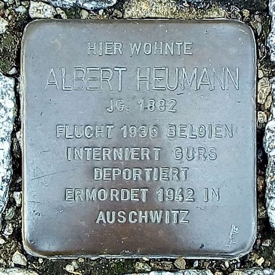 Stolperstein à la mémoire d’Albert Heumann
