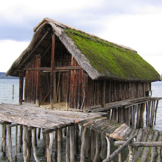 Siti palafitticoli preistorici attorno alle Alpi