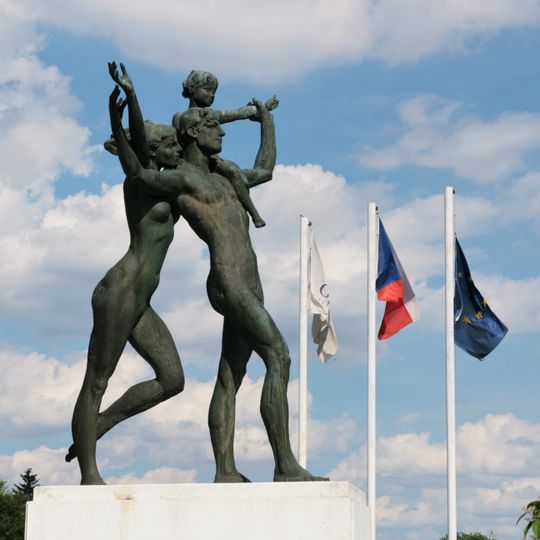 Statue near Hotel Santon