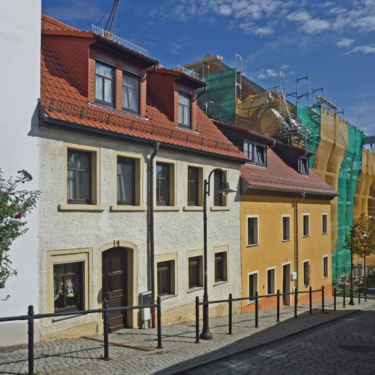 Wohnhaus in geschlossener Bebauung Niederstraße 1