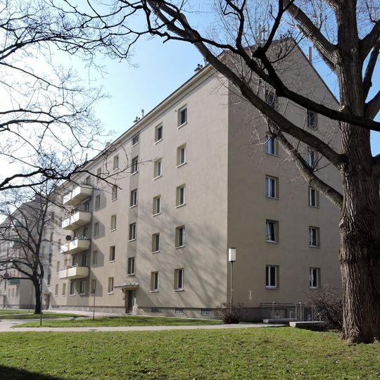 Wohnhausanlage Bessemerstraße 10–16