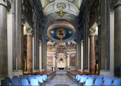 Interior 0