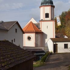 Katholische Filialkirche und Wallfahrtskirche Hl. Kreuz