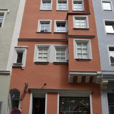 Wohn- und Geschäftshaus